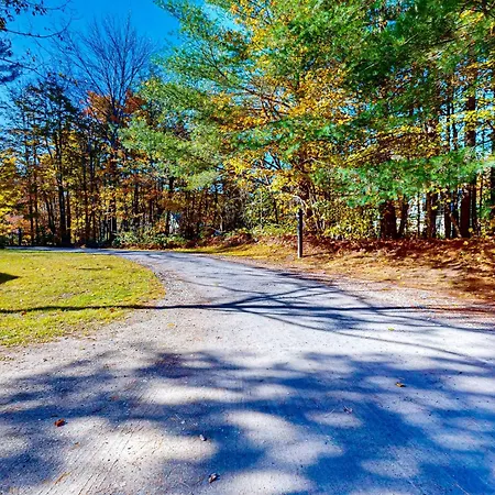 Mountain Breeze Getaway Condos Warren Room photo