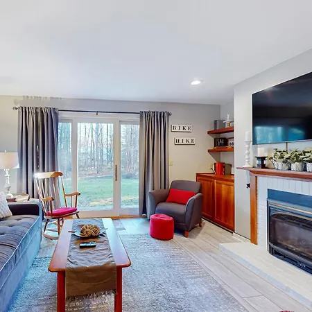 Mountain Breeze Getaway Condos Warren Room photo
